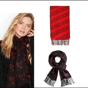 NWT Victoria’s Secret Heart Scarf